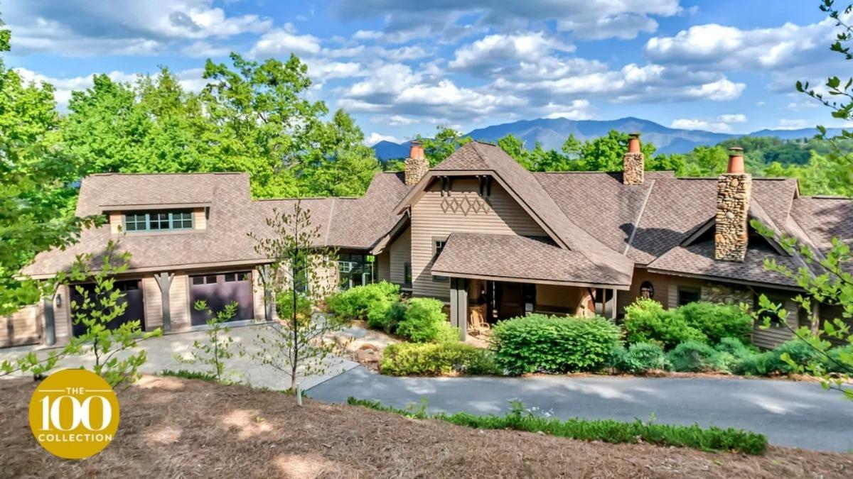 The gorgeous and secluded Wood Fern Lodge is a luxury estate in Gatlinburg's Norton Creek neighborhood.