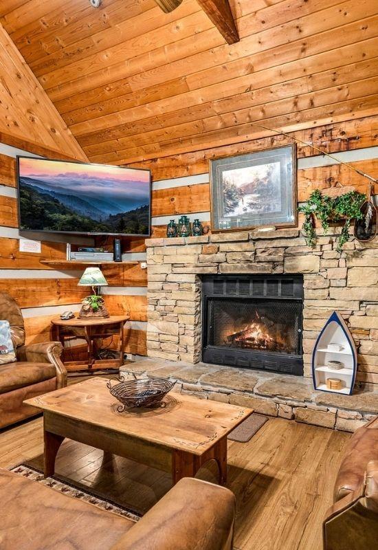 Fisherman's View is a Pigeon Forge cabin with access to a fishing lake and convenience to Dollywood!